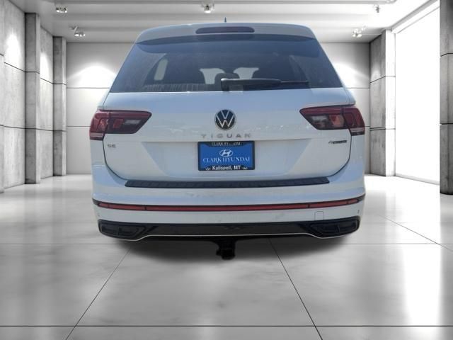 Used 2024 Volkswagen Tiguan SE R-Line AWD/4WD image 7