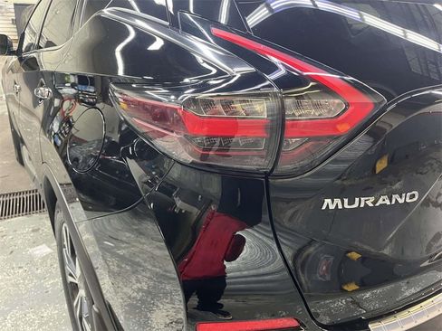 Used 2020 Nissan Murano SV w/ Premium Package image 12