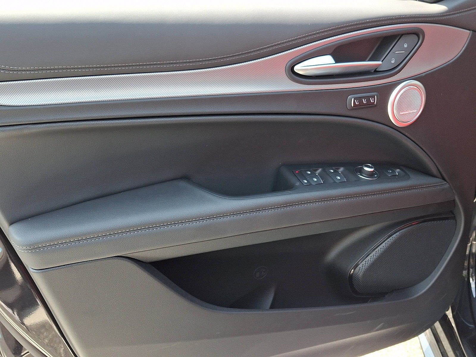 New 2026 Alfa Romeo Stelvio Sprint AWD/4WD image 9
