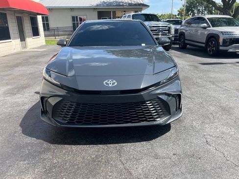 Used 2026 Toyota Camry SE FWD image 8