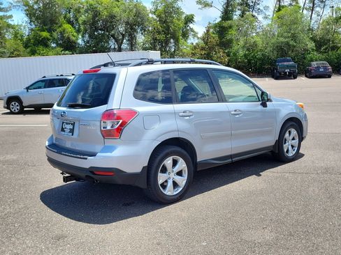 Used 2015 Subaru Forester 2.5i Premium AWD/4WD image 5