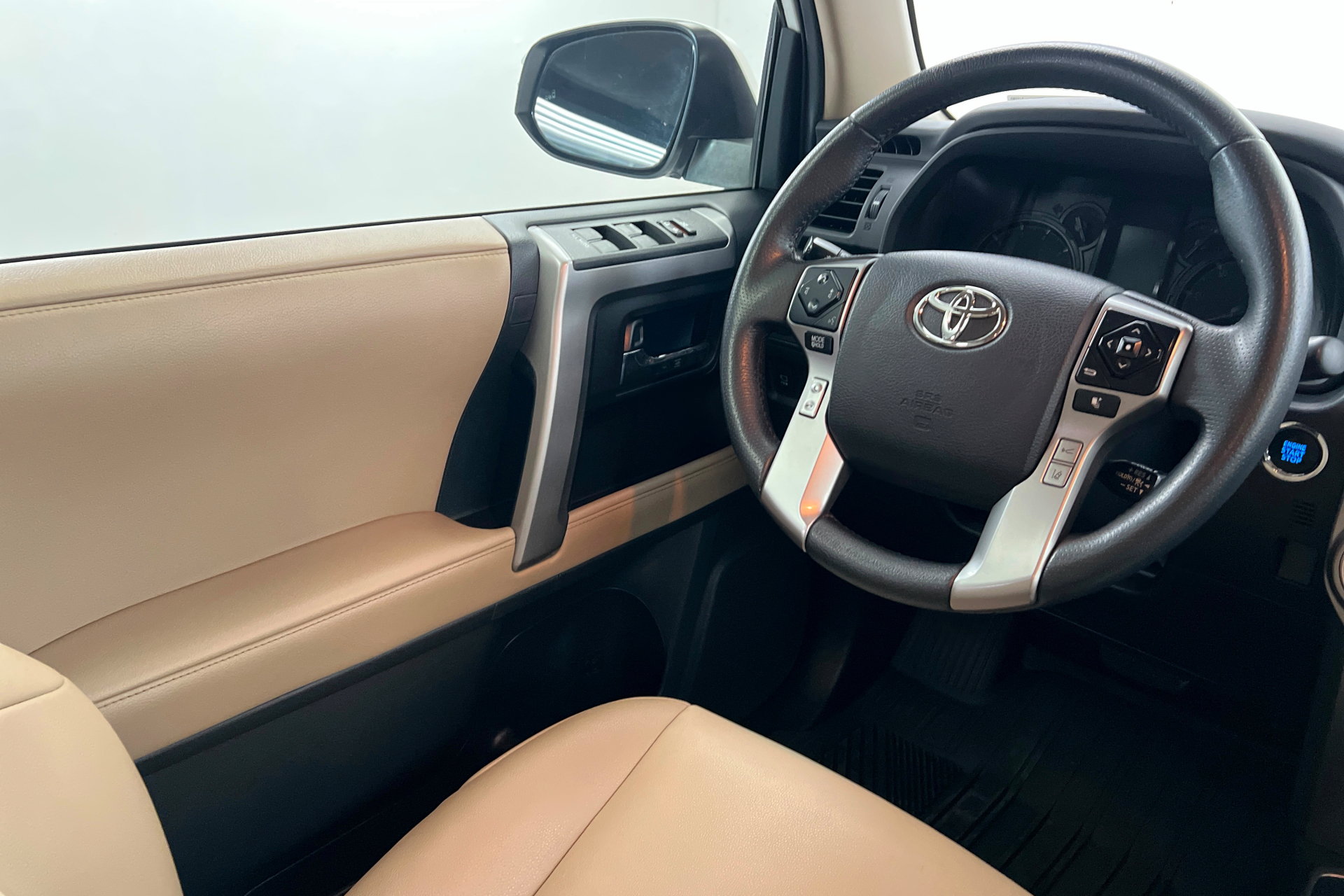 Used 2022 Toyota 4Runner SR5 Premium AWD/4WD image 12