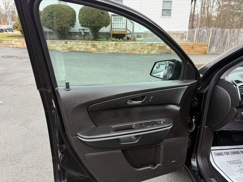 Used 2012 GMC Acadia SLT image 16