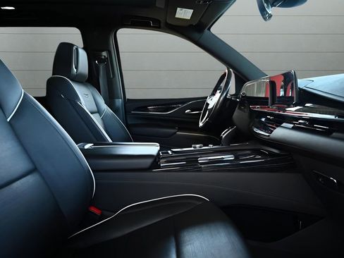 Used 2021 Cadillac Escalade Sport image 33