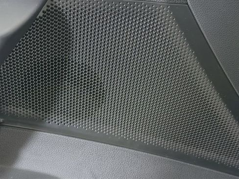 New 2026 Volkswagen Tiguan SE image 21