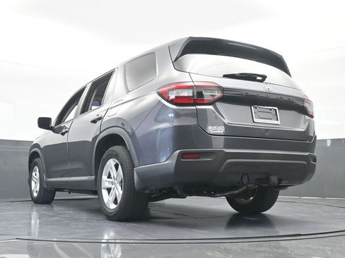 Used 2023 Honda Pilot LX image 57