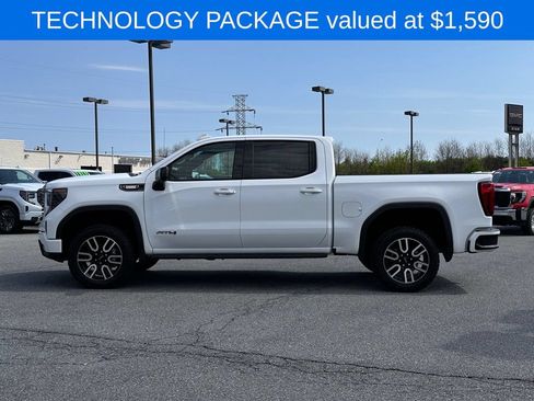 Used 2023 GMC Sierra 1500 AT4 w/ Technology Package AWD/4WD image 7