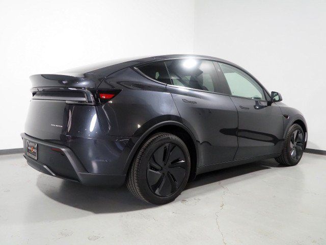 Used 2026 Tesla Model Y Long Range AWD/4WD image 7