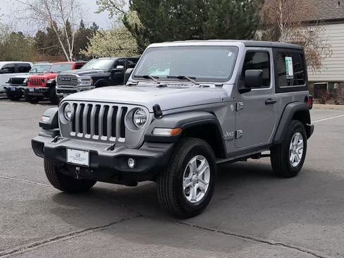 Used 2020 Jeep Wrangler Sport image 4
