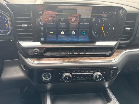 Used 2023 Chevrolet Silverado 1500 LT image 13