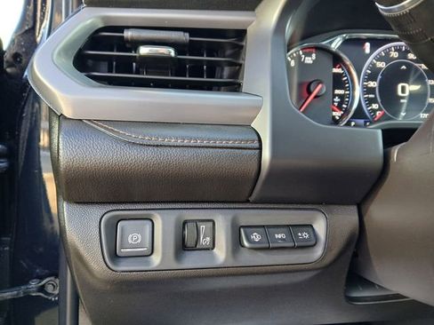 Used 2022 GMC Acadia AT4 image 26