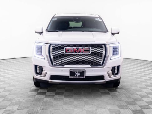 Used 2024 GMC Yukon Denali w/ Denali Reserve Package AWD/4WD image 8