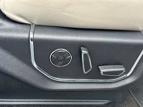 Used 2019 Ford Expedition Max Platinum AWD/4WD image 68