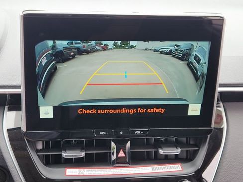 Used 2026 Toyota Corolla Cross XLE w/ Convenience Package FWD image 13
