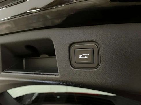 Used 2024 Chevrolet Blazer EV LT AWD/4WD image 81