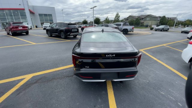 Used 2025 Kia K4 FWD image 9
