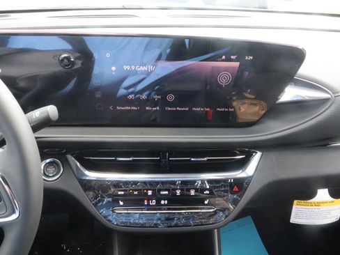 New 2025 Buick Envista Avenir image 14