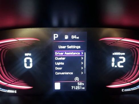 Used 2023 Kia Soul LX w/ LX Technology Package FWD image 21