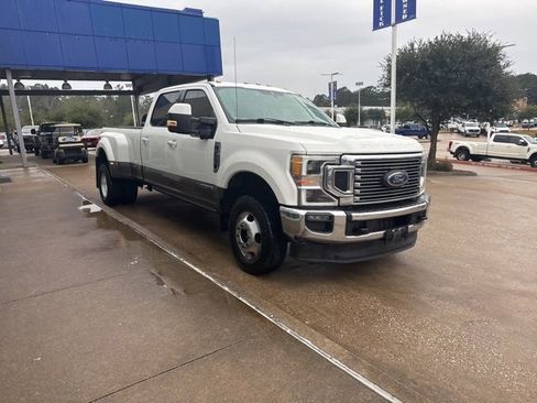Used 2021 Ford F350 Lariat w/ Lariat Ultimate Package image 2