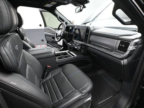 Used 2025 Ford F250 Platinum image 53
