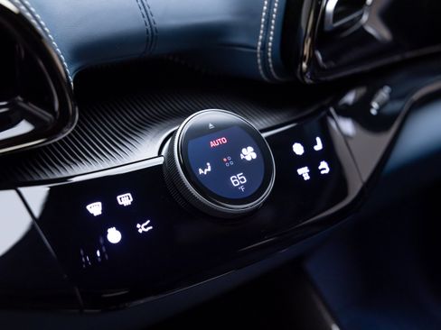 Certified 2025 Ferrari Purosangue AWD/4WD image 63