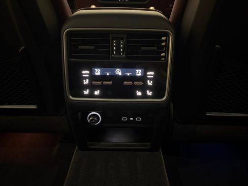 Certified 2026 Porsche Cayenne Turbo AWD/4WD image 47