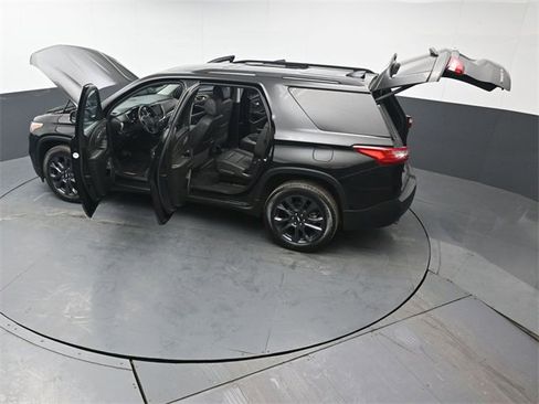 Used 2020 Chevrolet Traverse RS w/ LPO, Floor Liner Package image 47