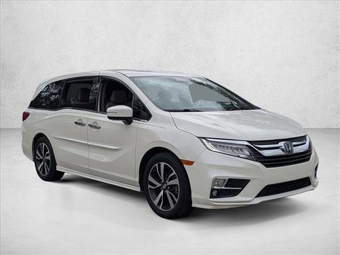 Used 2018 Honda Odyssey Elite image 3