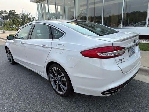 Used 2017 Ford Fusion Titanium FWD image 3