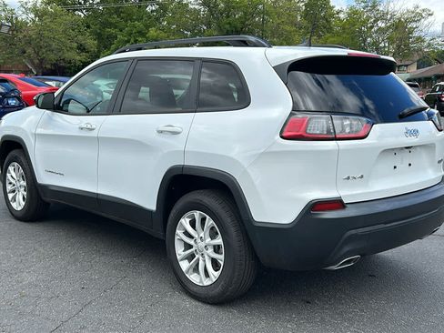Used 2022 Jeep Cherokee Latitude Lux w/ Mopar Interior Package AWD/4WD image 7