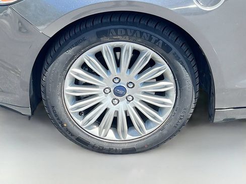 Used 2016 Ford Fusion Energi SE FWD image 30