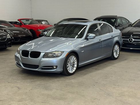 Used 2011 BMW 335i Sedan RWD image 2