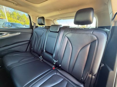 Used 2021 Lincoln Nautilus Reserve w/ Equipment Group 201A image 27