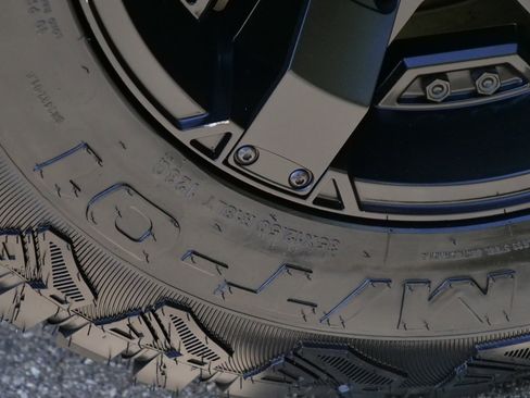 Used 2015 Jeep Wrangler Unlimited Sahara w/ Connectivity Group image 47