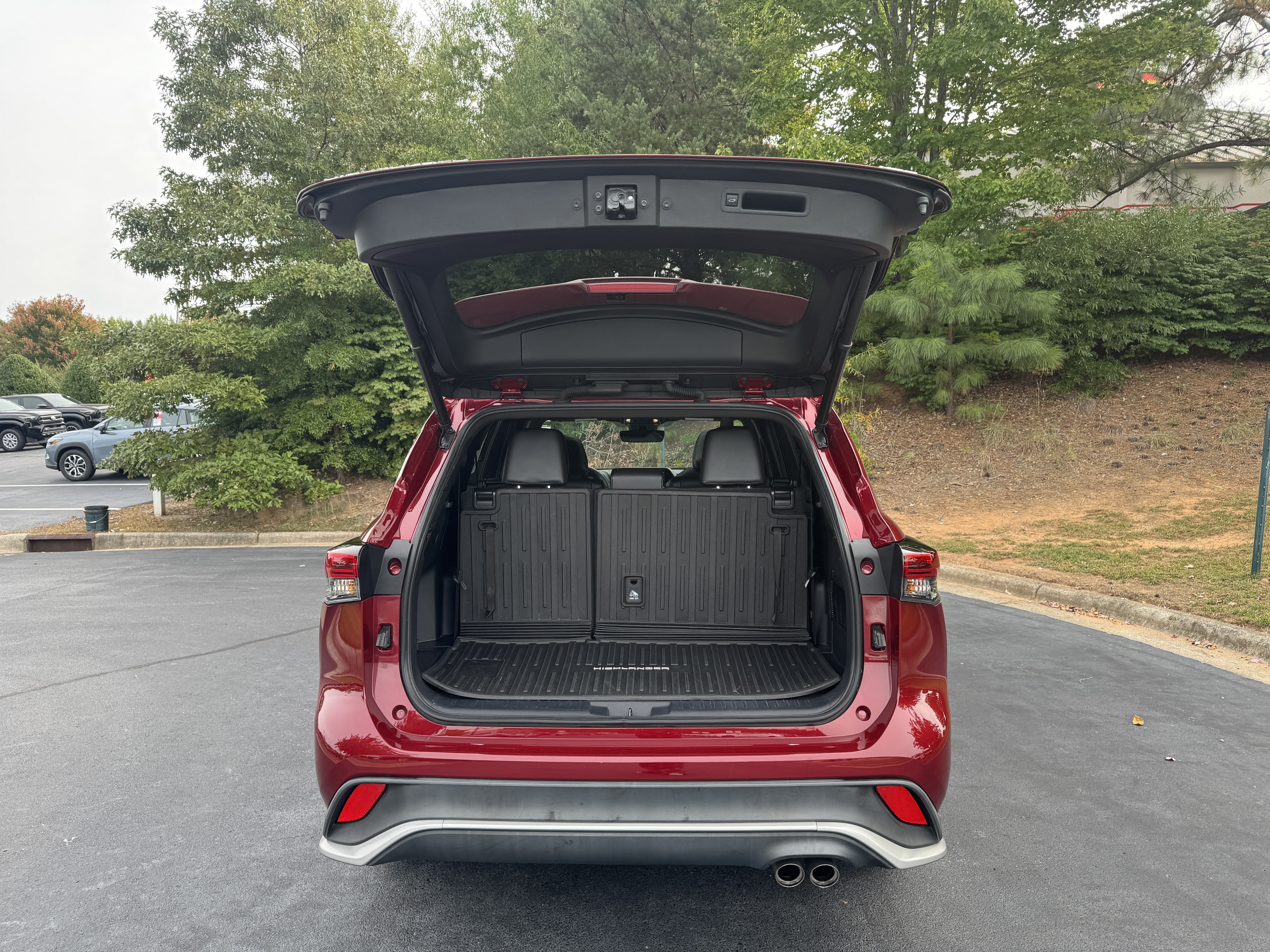 Certified 2021 Toyota Highlander XSE FWD image 27