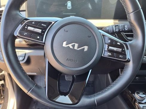 Used 2025 Kia Seltos S FWD image 25