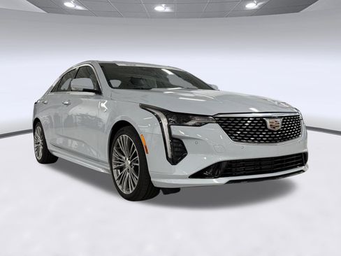 Certified 2022 Cadillac CT4 Premium Luxury RWD image 7