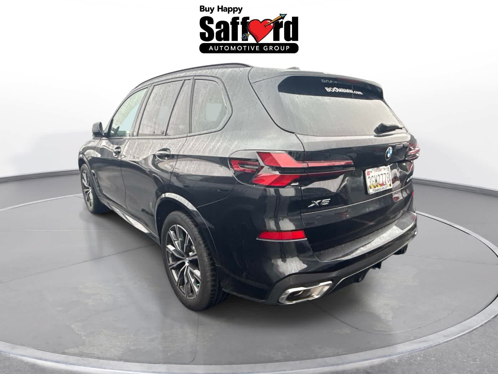 Used 2026 BMW X5 xDrive40i w/ M Sport Package AWD/4WD image 3