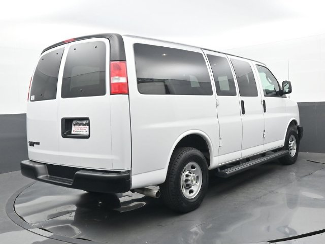 Used 2022 Chevrolet Express 2500 LS w/ Driver Convenience Package RWD image 18