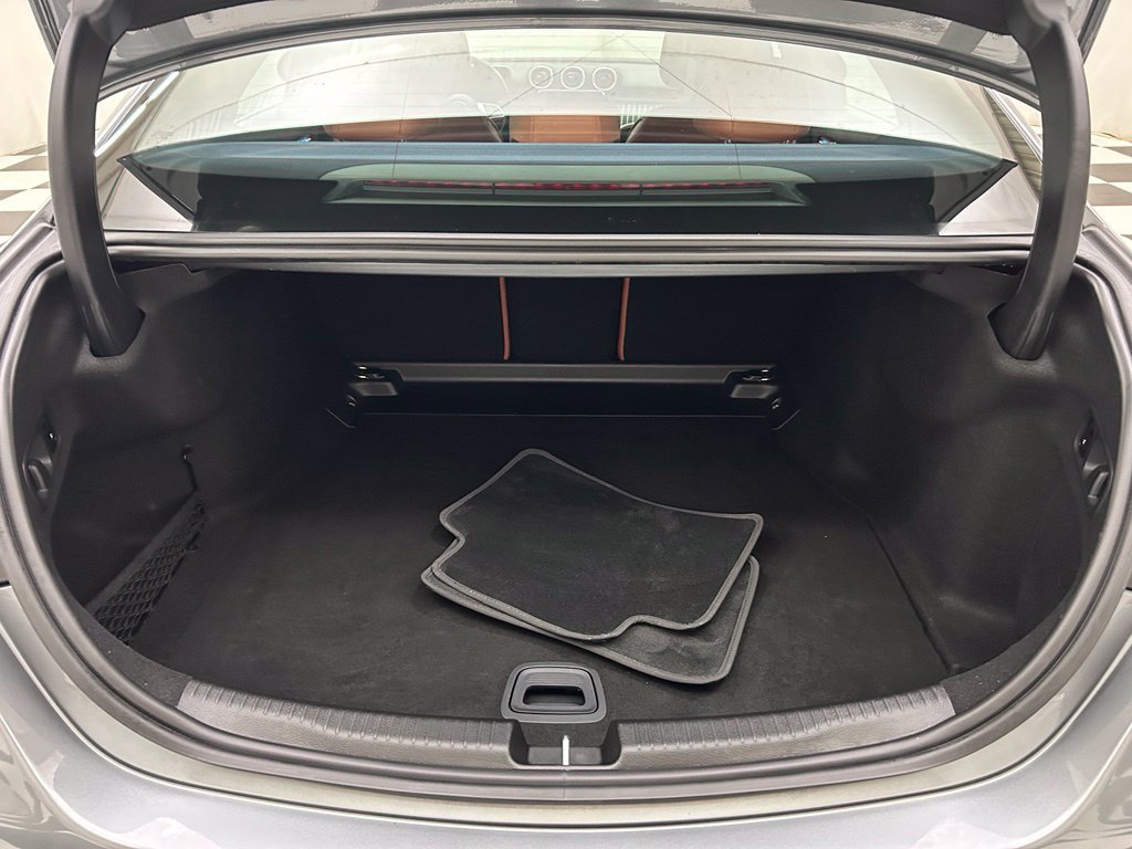 Used 2022 Mercedes-Benz C 300 Sedan image 9