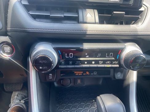 Used 2021 Toyota RAV4 XLE w/ Convenience Package image 23
