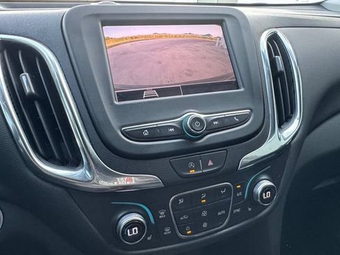 Used 2024 Chevrolet Equinox LT FWD image 9
