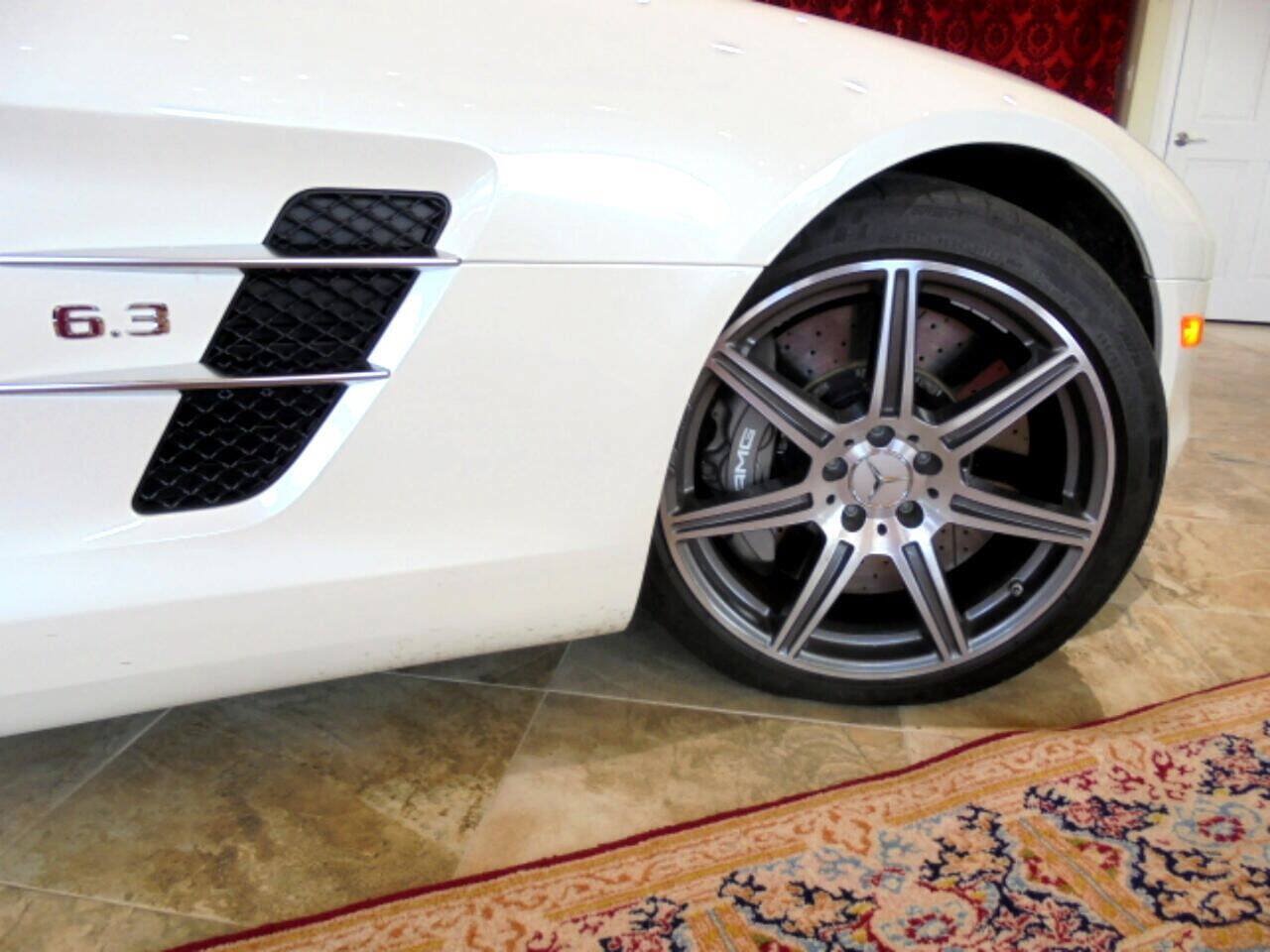 Used 2012 Mercedes-Benz SLS AMG Roadster image 23