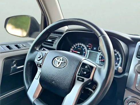 Used 2014 Toyota 4Runner SR5 RWD image 24