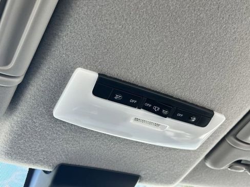 New 2025 Nissan Kicks Play S image 13