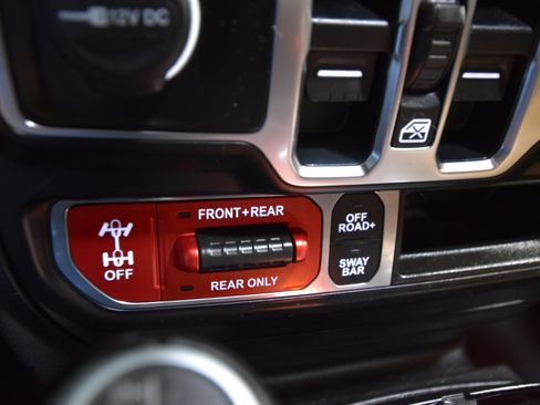 Used 2021 Jeep Gladiator Rubicon image 40