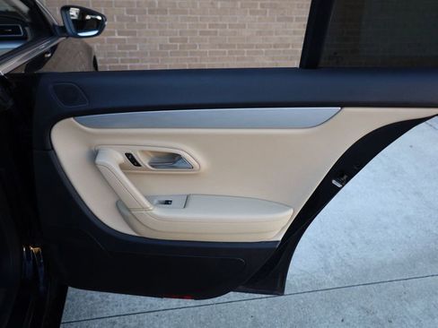 Used 2013 Volkswagen CC R-Line image 24