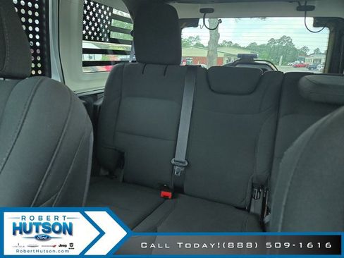 Used 2022 Jeep Wrangler Unlimited Sport AWD/4WD image 19