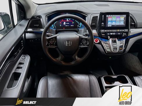 Used 2024 Honda Odyssey Elite image 25