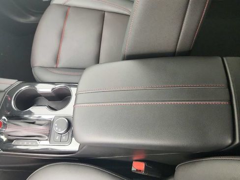 Certified 2025 Chevrolet Blazer RS FWD image 18